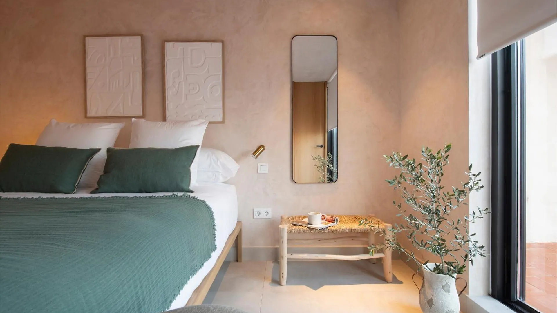 Calma Places - Om Home Triana Seville Spain